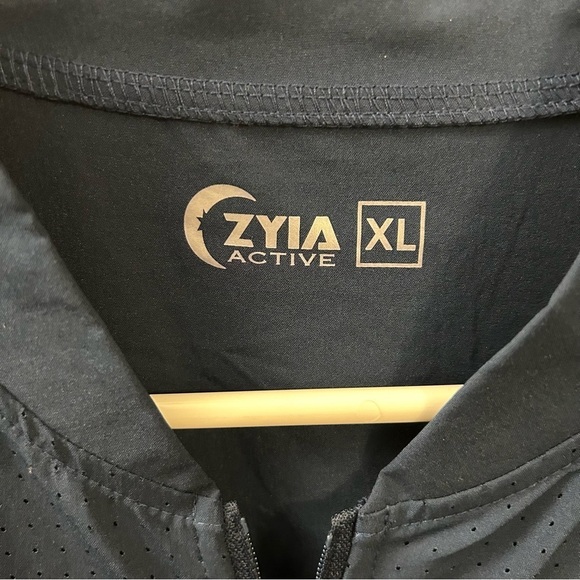 ZYIA Active navy lightweight zip up coat perforated w/spellout - Picture 2 of 7